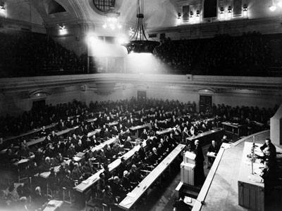 1946년 1월 첫 회기로 열린 유엔 총회 장면<출처; UN Photo>
