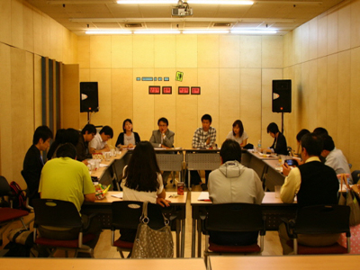 5월 15일 세계 병역거부자의 날에 열린 수다회 <남성의 평화, 여성의 평화><br />