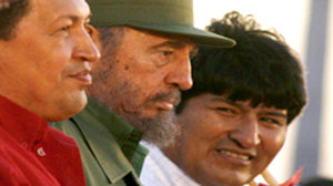 왼쪽부터 베네수엘라의 차베스, 쿠바의 카스트로, 볼리비아의 모랄레스<br />
<출처; www.politikerscreen.de>