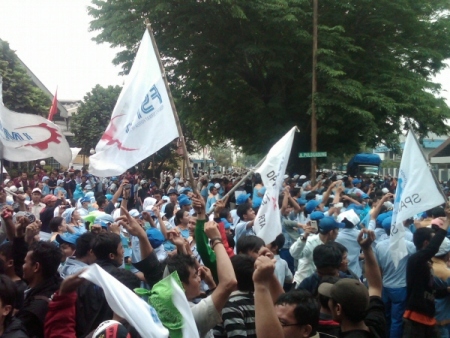 사진: 인도네시아 노동자 총파업 집회 모습